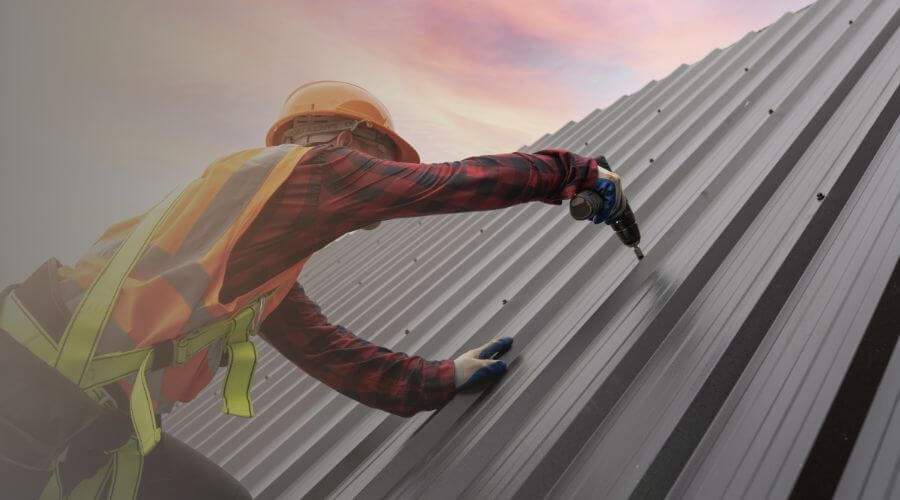 Professional gutter cleaning in Pomona, NY